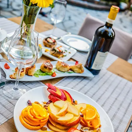 Oborri Shkodran Boutique Otel