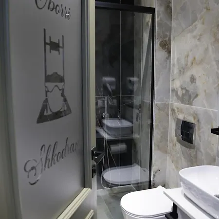 Oborri Shkodran Boutique 3* Σκόδρα