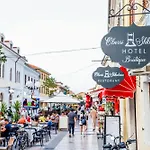 Oborri Shkodran Boutique Shkoder