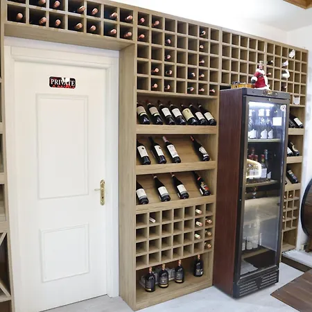 ホテル Oborri Shkodran Boutique 3*