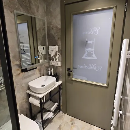 Oborri Shkodran Boutique ホテル 3*