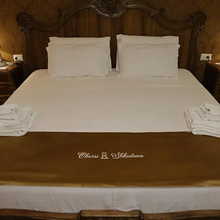 Oborri Shkodran Boutique 3*
